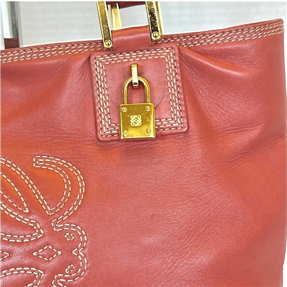 Loewe Lambskin Anagram Bag - Picture 5 of 12